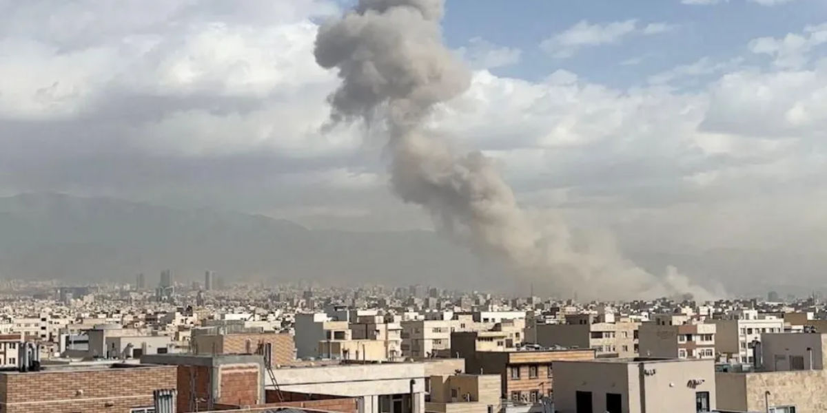 US–Israel Strikes on Iran Ignite New Middle East Crisis