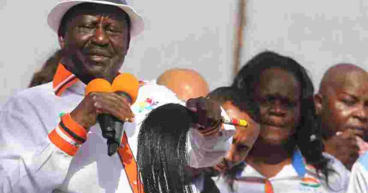 Raila: Uhuru is a Desperate, Unworthy Opponent