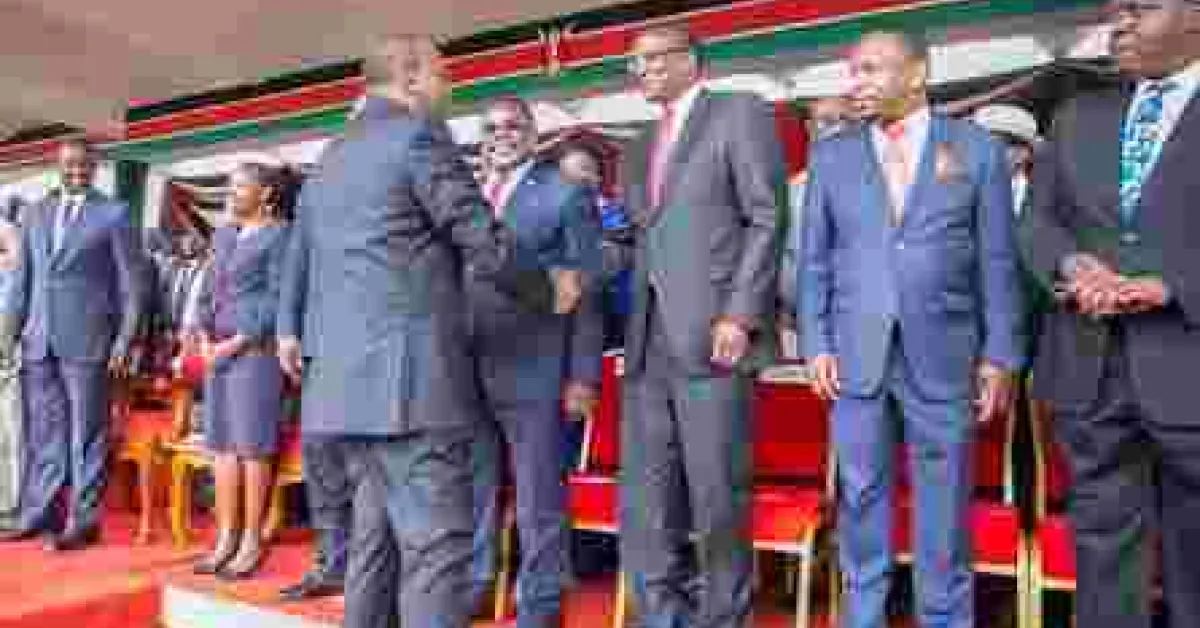 President Uhuru Meets Chief Justice David Maraga for First Time Since Nullification of His Victory