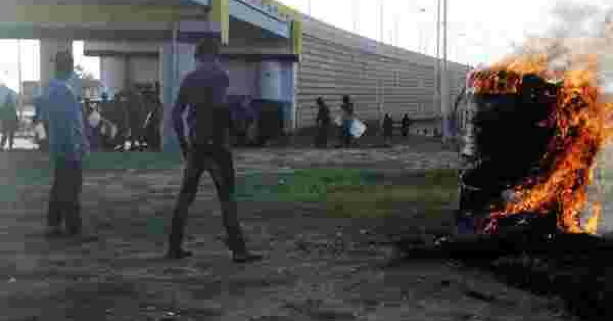 Irate Youths Protest, Light Bonfires to Demand Miguna Miguna's Release