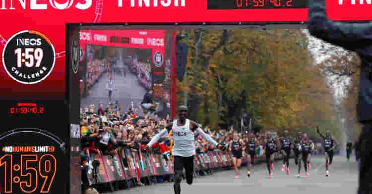 Kenya’s Eliud Kipchoge Hailed for Breaking Sub-2-Hour Marathon Mark