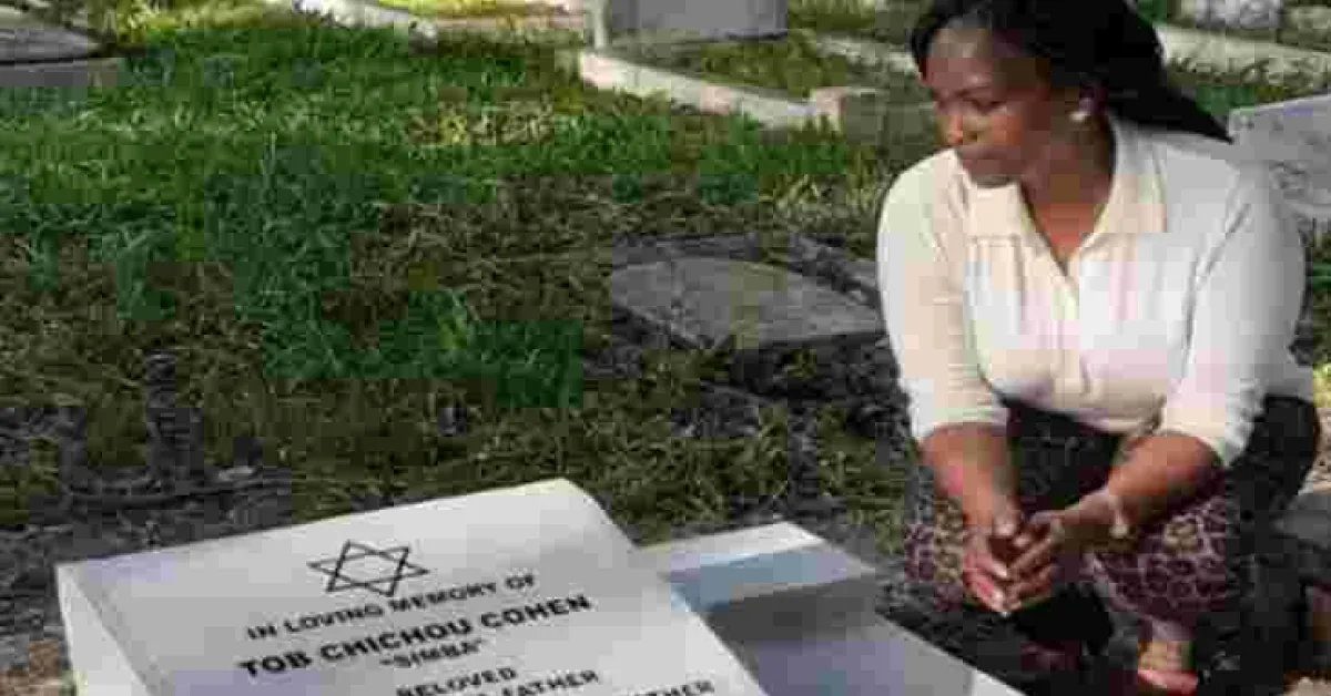 Sarah Wairimu Visits Late Dutch Husband Tob Cohen’s Grave