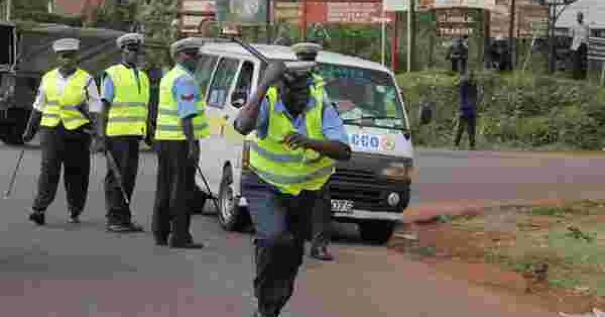 Daring Kenyan Man Snatches Bribe Money from Traffic Cops Along Busy Highway, Escapes into the Bush