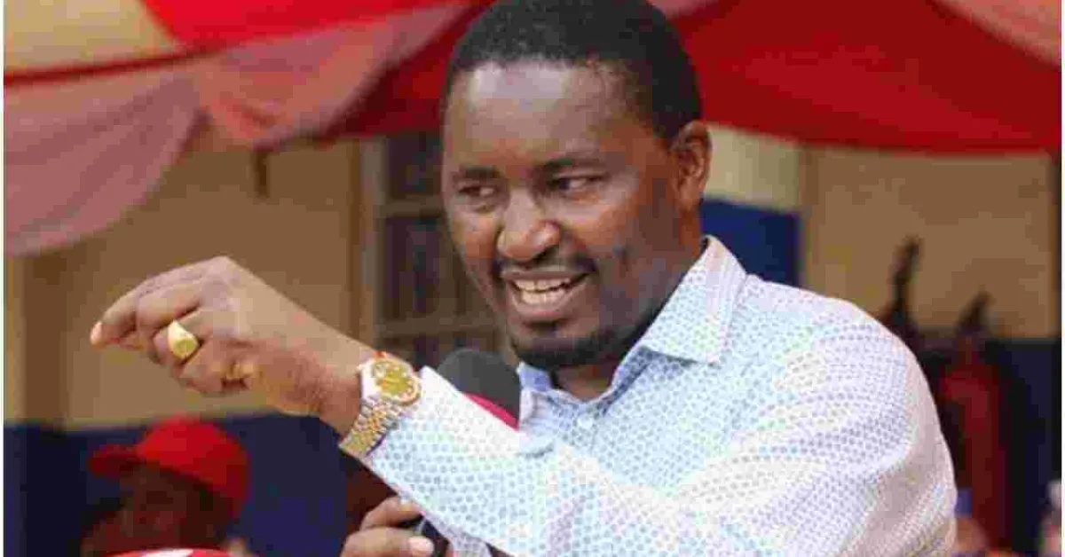 Kiunjuri Warns Uhuru Against Extending His Stay in Power