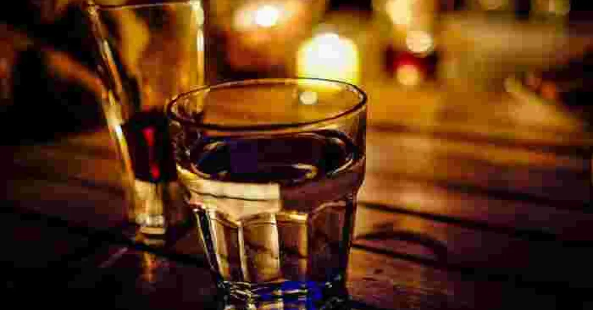 Interior Ministry Official Rushed to Hospital in Critical Condition After Wife Spikes His Drink