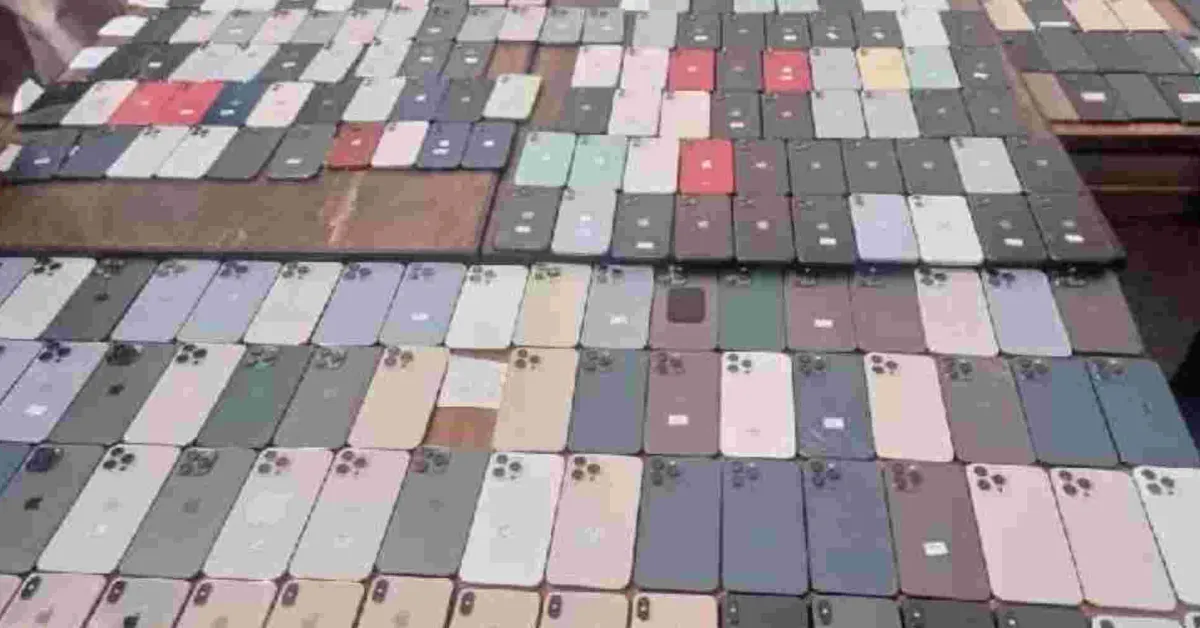 Man Arrested with 265 iPhones and 10 Android Devices in Nairobi