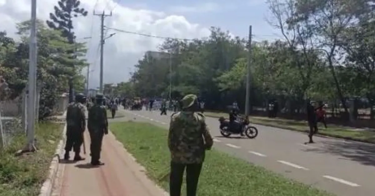 Police Repel Opposition Protestors Attempting to Storm Kisumu State Lodge