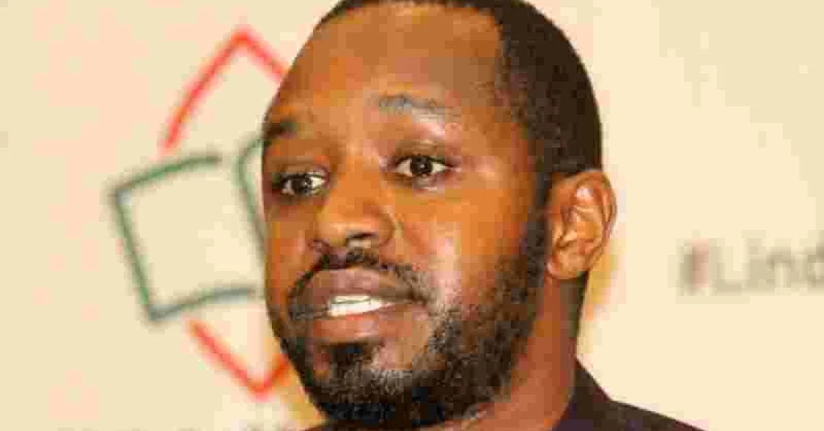 Boniface Mwangi Denounces US Embassy Fee Increament, Dubs it 'Daylight Robbery'