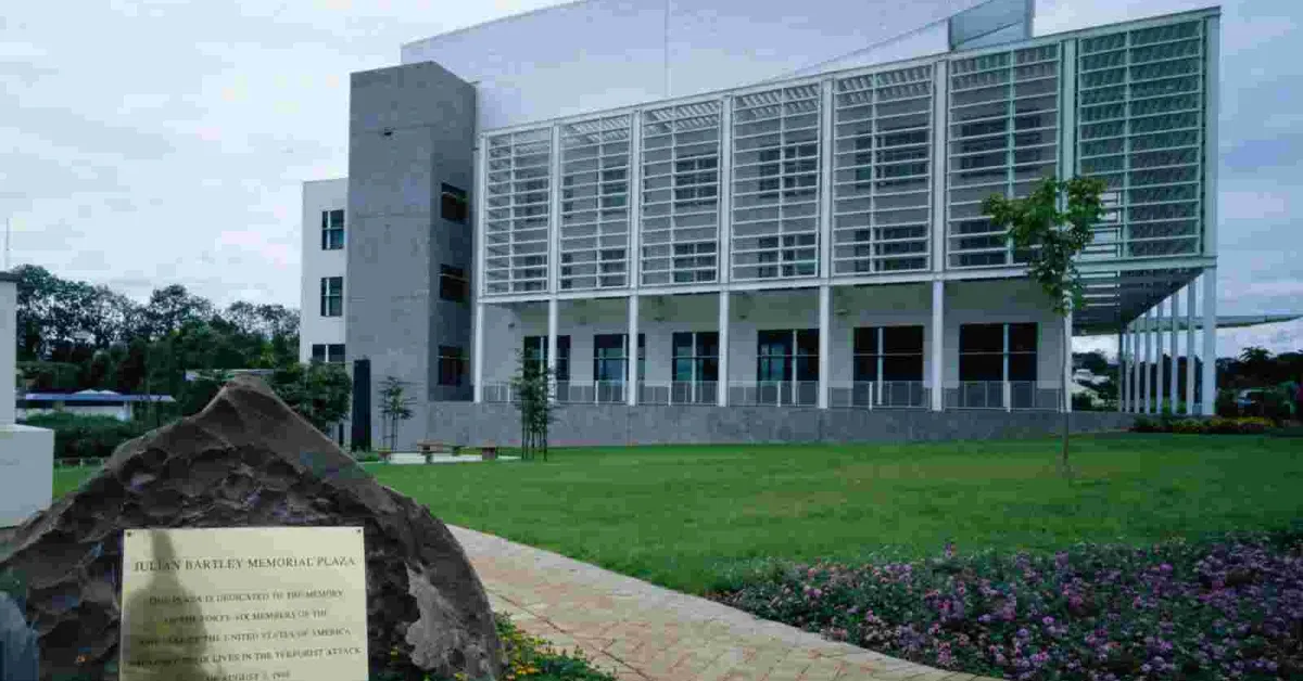 US Postpones Date for Raising Visa Fee to June 17