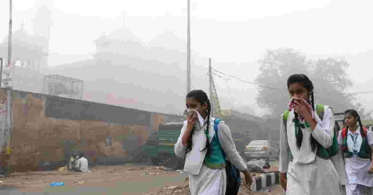 India Closes Schools as Air Quality Reaches Dangerous Levels