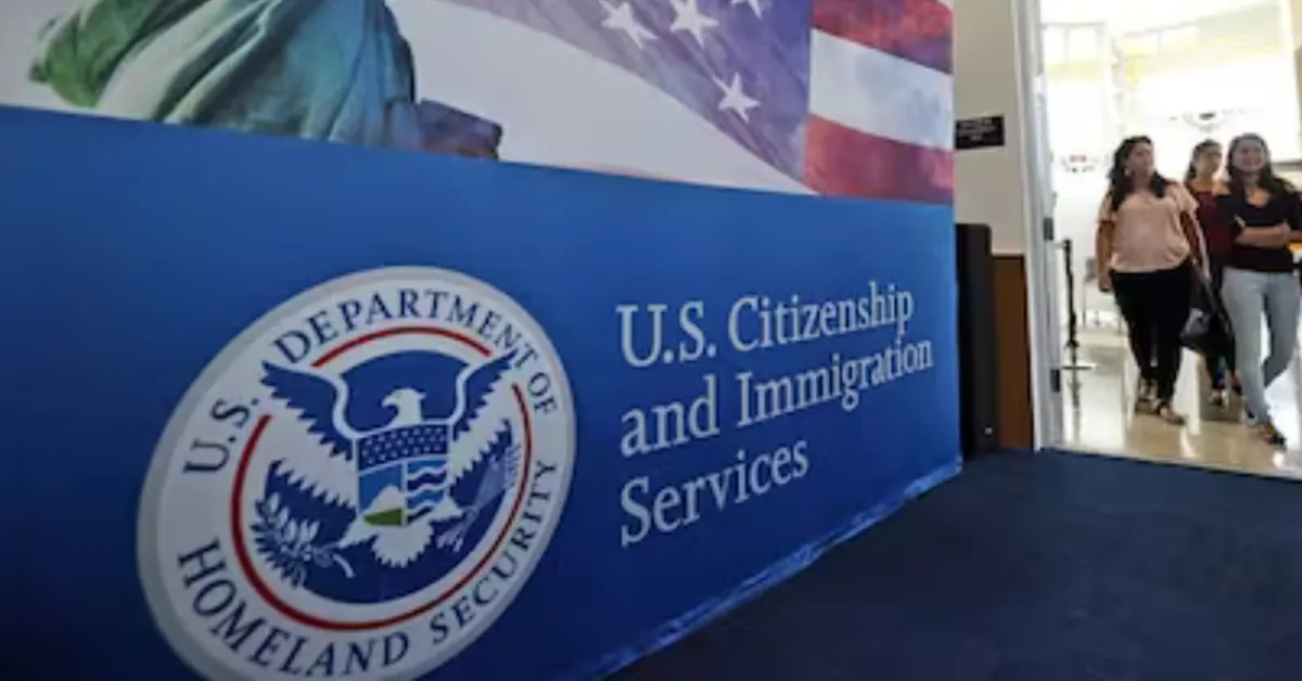 Trump Administration Suspends Immigration Processing for 770,000 Parole Program Migrants