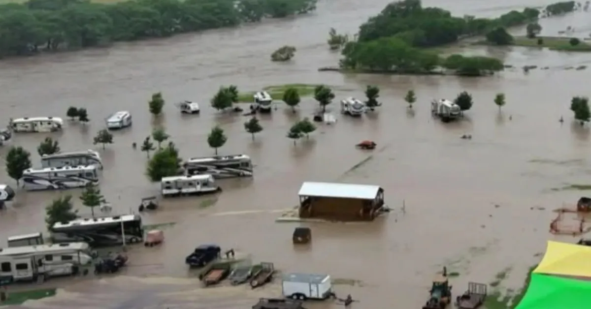 White House Calls Deadly Texas Floods ‘Act of God’ Amid Political Blame Game