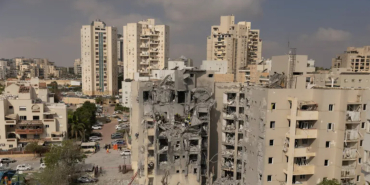 Israel–Iran Ceasefire on the Brink After Fresh Strikes and Conflicting Claims