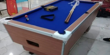 Nairobi Commissioner Warns of Gangs Targeting Victims at Roadside Pool Tables