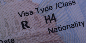 H‑4 Visa Holders Urged to Begin Renewal Early