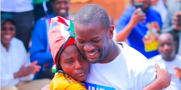 Sifuna Rewards Bungoma Woman Who Hugged Tree for Linda Mwananchi