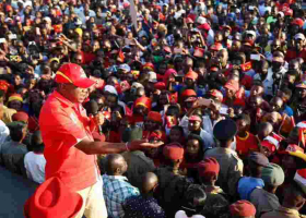Foreigners Only Welcome to Kenya as Tourists, President Uhuru Tells Raila