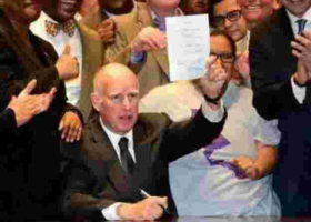 California Governor Signs 'Sanctuary State' Bill in Response to Trump's Immigration Policy