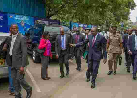 Kenyans Watch as President Uhuru Walks in the Streets of Nairobi