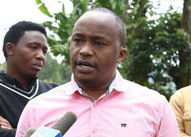 Churchgoers Heckle Starehe MP Charles Jaguar, Call Him "Kigeugeu" for Taking Governor Sonko to Court