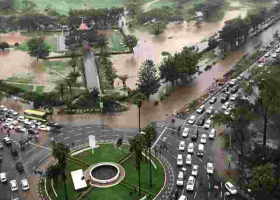 Heavy Downpour Wreaks Havoc in Nairobi, Thousands Left Stranded 