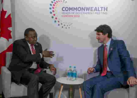 President Uhuru Woos Investors in London