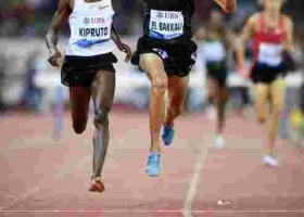 Kenya's Conseslus Kipruto Races with One Shoe to Win Gold in Zurich, Switzerland [VIDEO]