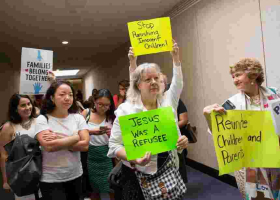 Immigration: Court Deals Blow to Trump Administration's Bid to End DACA Program