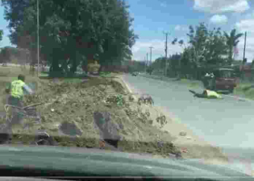 Tuk Tuk Driver Videotaped Stoning Kenyan Traffic Police Officers Speaks Out