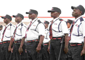 Kenyan Private Security Guards to Get Guns in Six Months