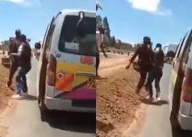 Video of Angry Kenyan Passengers Beating Up Matatu Driver, Tout for Endangering Their Lives Goes Viral