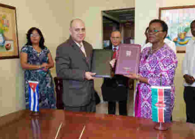Kenya Gov't to Import More Cuban Doctors into the Country