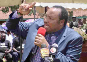 Waititu Denies Owning 50 Bank Accounts, Depositing over Sh100 Million into Daughter’s Accounts