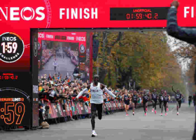 Kenya’s Eliud Kipchoge Hailed for Breaking Sub-2-Hour Marathon Mark