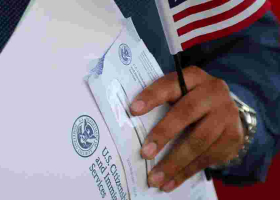 Number of People Who Became US Citizens Rose to 833,978 in Fiscal Year 2019
