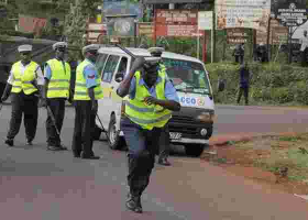 Daring Kenyan Man Snatches Bribe Money from Traffic Cops Along Busy Highway, Escapes into the Bush