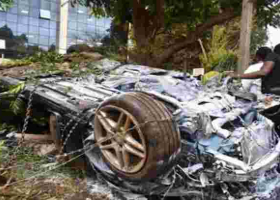 Nairobi: Kenyan Man Dies After Car Crashes, Bursts into Flames