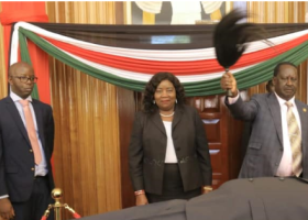 Raila Pays Last Respects to Moi at Parliament Buildings 