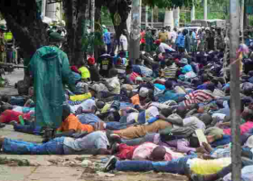 Uhuru Apologizes to Kenyans Brutalized by Police for Defying Curfew