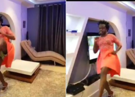 Kenyans Online Bash Gospel Singer Bahati for Wearing Wife's Dress, High Heels [VIDEO]