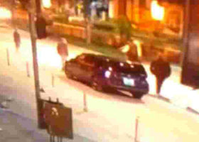 Uhuru Captured on CCTV Driving Raila into Nairobi CBD on Monday Night [VIDEO]