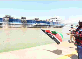 Raila Commissions Dredging of Lake Victoria 