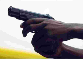 Kenyan Man Shoots 5 People After Snatching Gun from Traffic Cop 