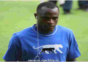 Dennis Oliech Denies Squandering His Huge Fortune, Says He Spent Sh120 Million on Late Mother and Brother’s Treatment