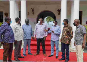 Uhuru Hosts Raila, Kalonzo, Mudavadi, Wetang'ula and Moi at State House, Mombasa  