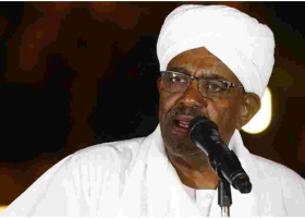 Sudan to Hand Former President Omar al-Bashir to ICC to Face Trial 