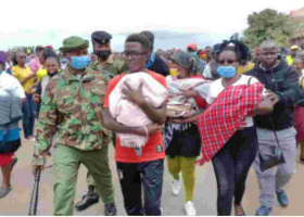 Mother of Triplets Escorted by Police After Ruto Gifts Her Sh100,000 