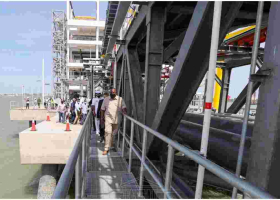 President Kenyatta Inspects Sh40 Billion Kipevu Oil Terminal 
