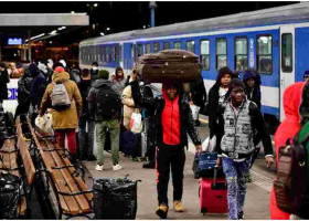 Kenyan Medical Student Fleeing Ukraine Narrates Her Ordeal at the Polish Border