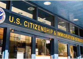 US to Extend Some Expiring Immigrant Work Permits for 18 Months